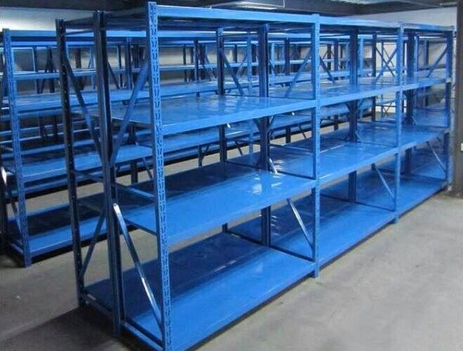 讓倉(cāng)庫(kù)現(xiàn)代化，鄭州貨架是提高效率的重要工具